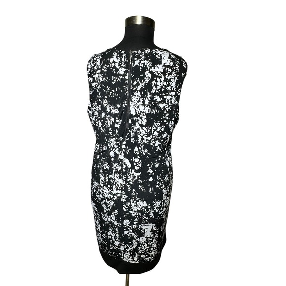 Alfani sleeveless Shift‎ Dress Plus sz 2XL ruffle neck,  pockets black/White zip - Picture 1 of 9